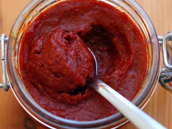 Wholesale Suppliers of Tomato Paste in Squeeze Bottle