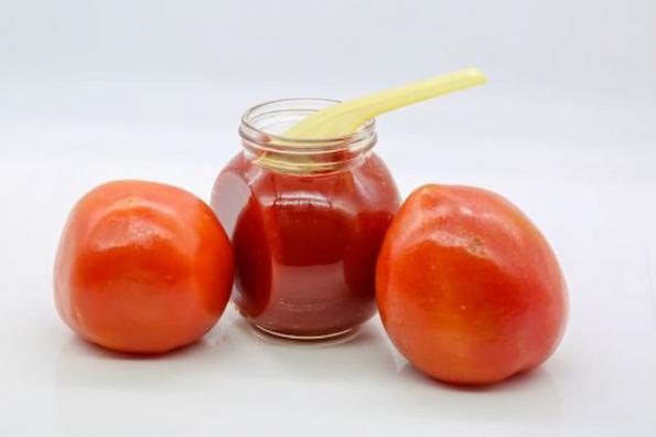 Wholesale Suppliers of Full Red Tomato Paste  