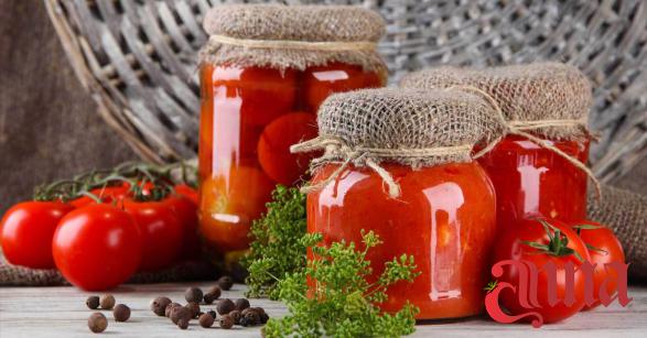 Effective Factors in Wholesale Prices of Tomato Paste in Small Tin